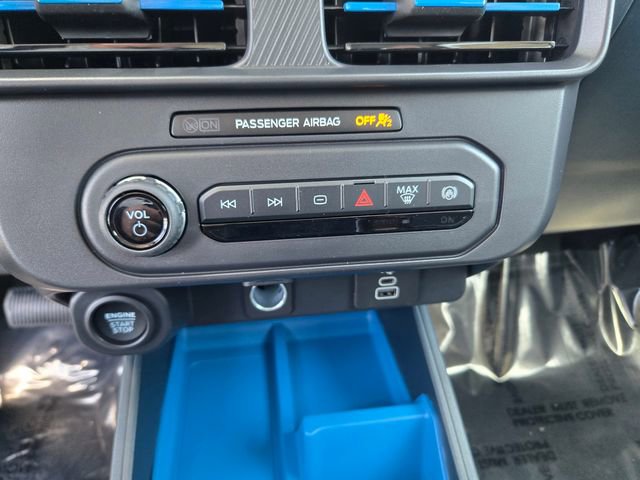 New 2026 Ford Maverick XLT w/ XLT Luxury Package FWD image 18
