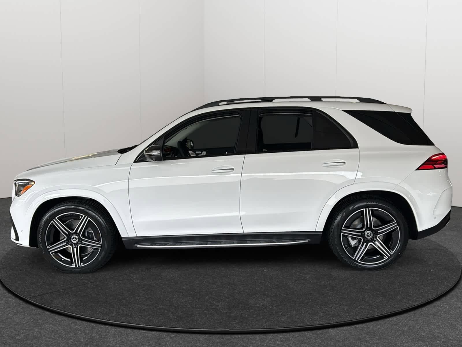 New 2026 Mercedes-Benz GLE 350 4MATIC image 3