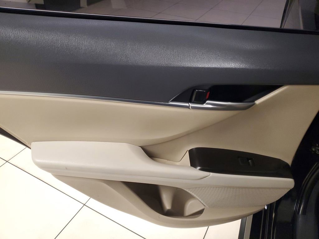 Used 2024 Toyota Camry LE w/ Convenience Package image 12