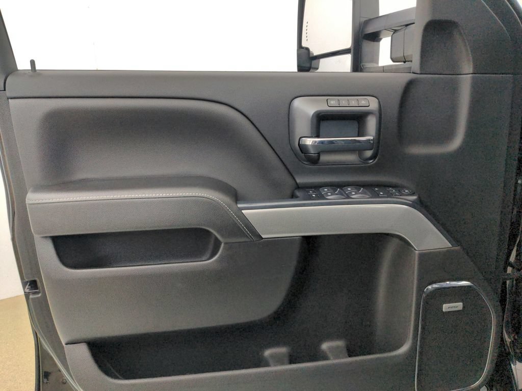 Used 2018 Chevrolet Silverado 2500 LTZ w/ Duramax Plus Package AWD/4WD image 44