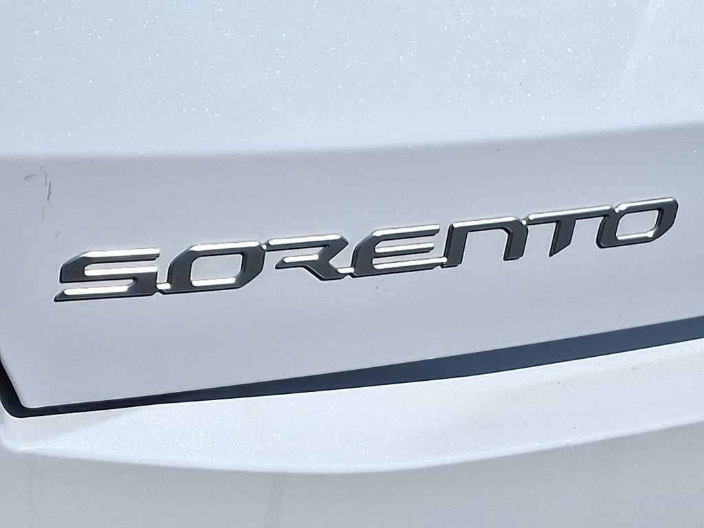 Certified 2025 Kia Sorento S AWD/4WD image 31