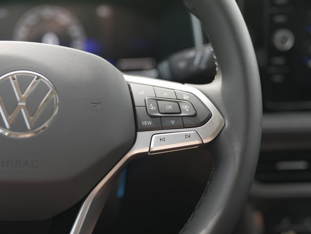 New 2025 Volkswagen Taos SE AWD/4WD image 20