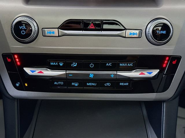 Used 2023 Ford Explorer XLT w/ Equipment Group 202A image 15