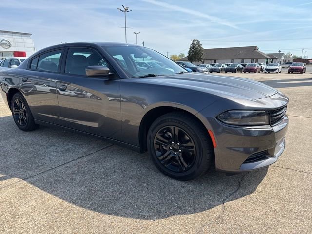 Used 2022 Dodge Charger SXT w/ Leather Interior Group RWD image 4