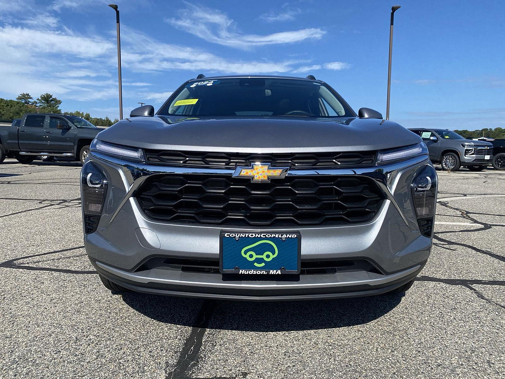 Certified 2024 Chevrolet Trax LT w/ Sunroof Package FWD image 10