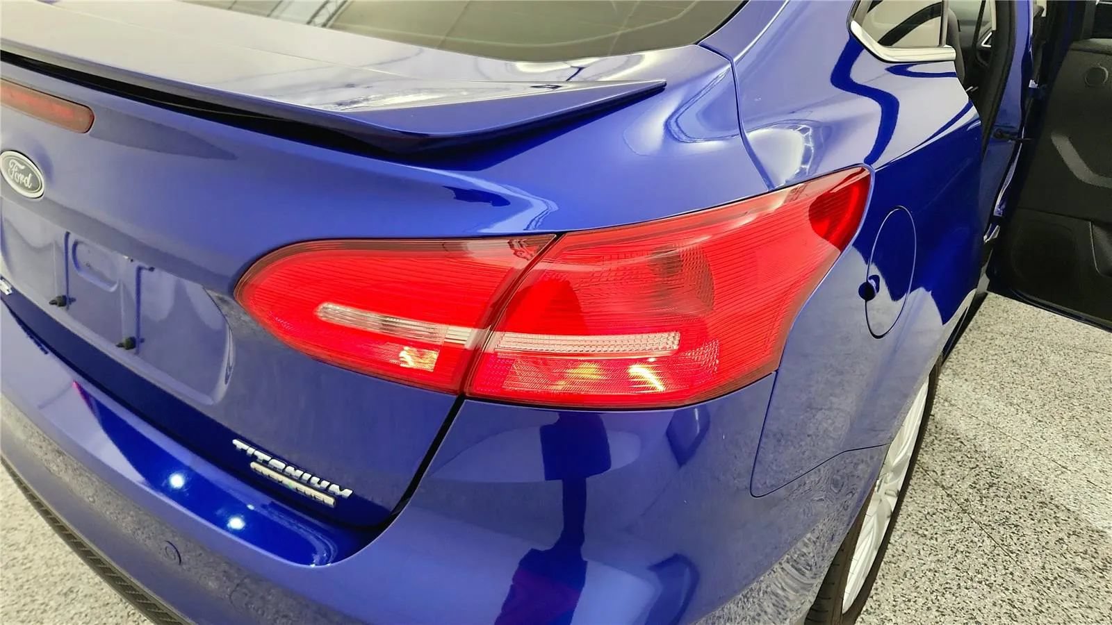 Used 2015 Ford Focus Titanium FWD image 15