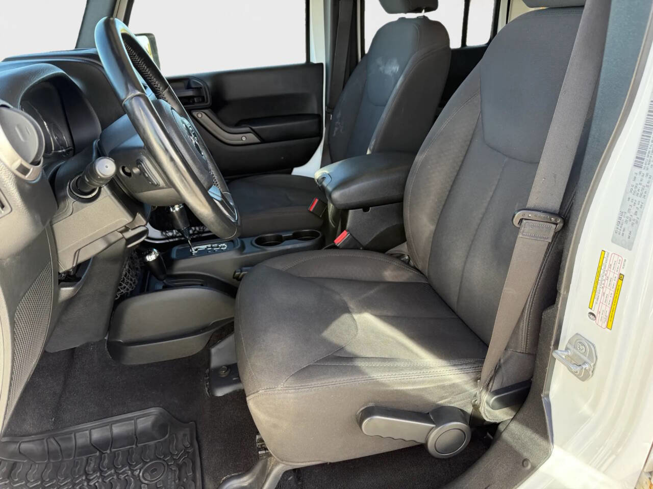 Used 2017 Jeep Wrangler Unlimited Sport w/ Connectivity Group image 7