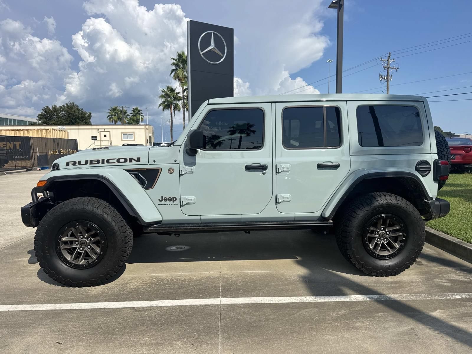 Used 2024 Jeep Wrangler Unlimited Rubicon 392 AWD/4WD image 9