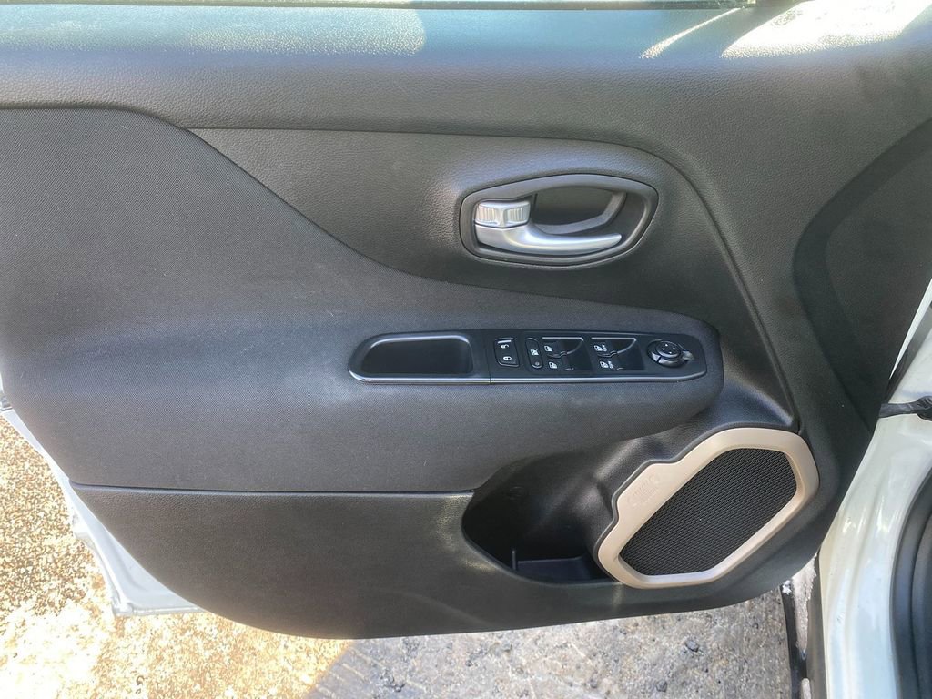 Used 2016 Jeep Renegade Sport w/ Power & Air Group AWD/4WD image 11