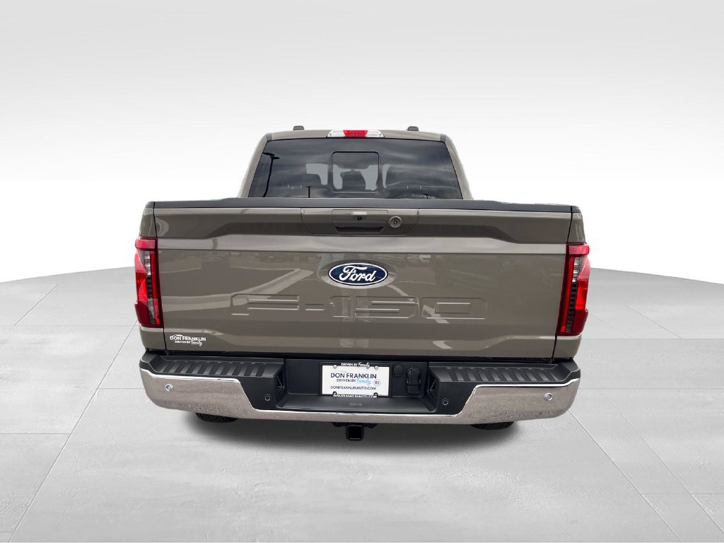 New 2026 Ford F150 XLT w/ Equipment Group 302A MID AWD/4WD image 4