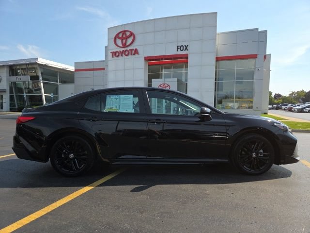 Used 2026 Toyota Camry SE FWD image 8