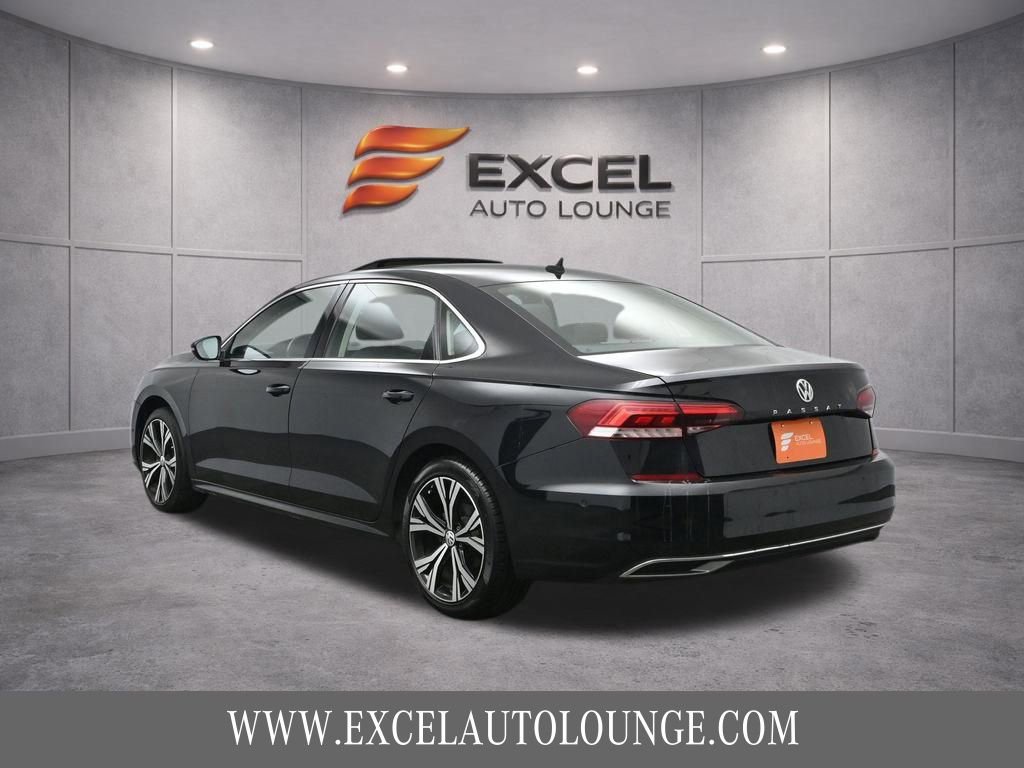 Used 2020 Volkswagen Passat 2.0T SEL image 4