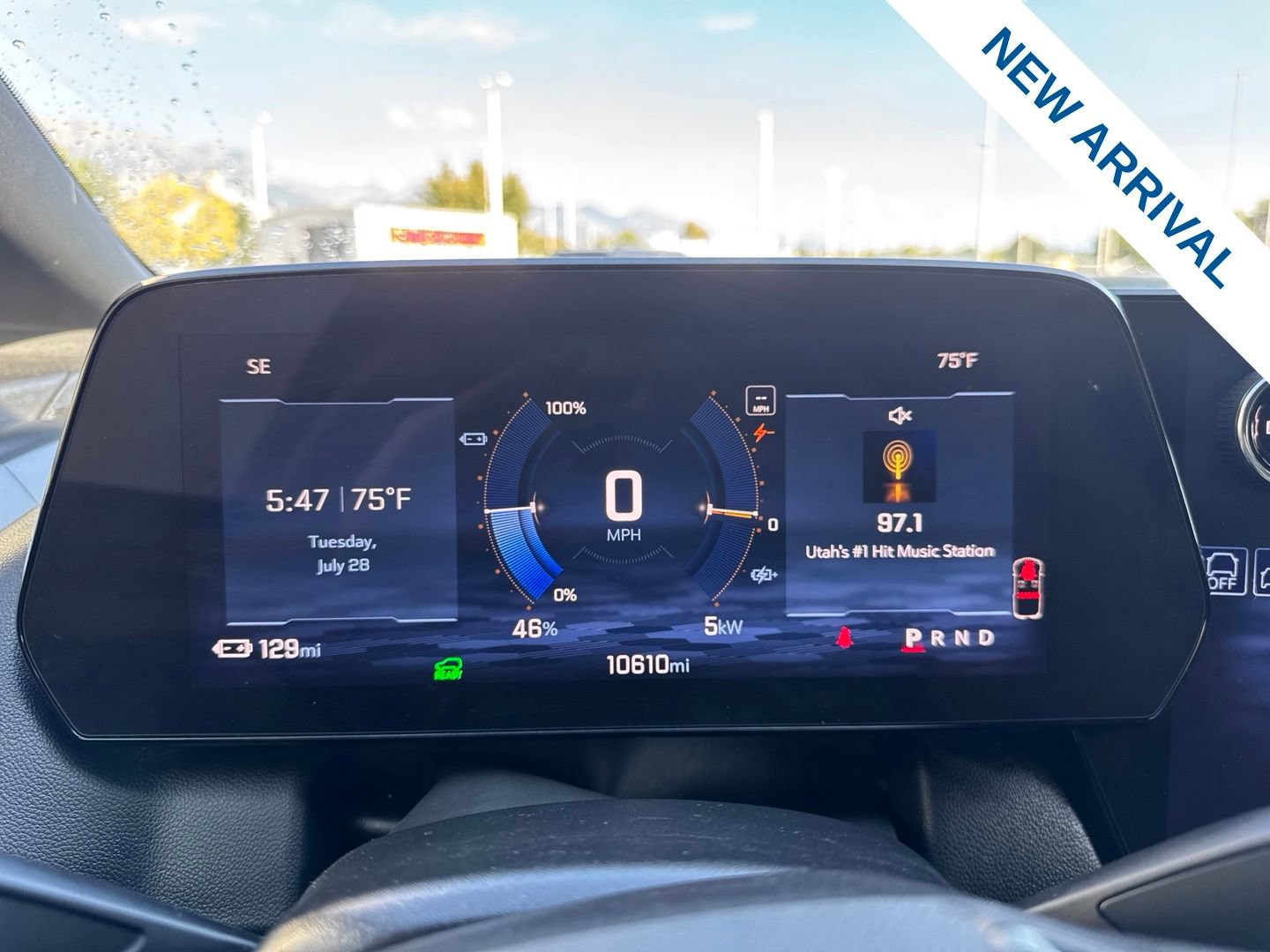 Used 2024 Chevrolet Equinox EV RS FWD image 23