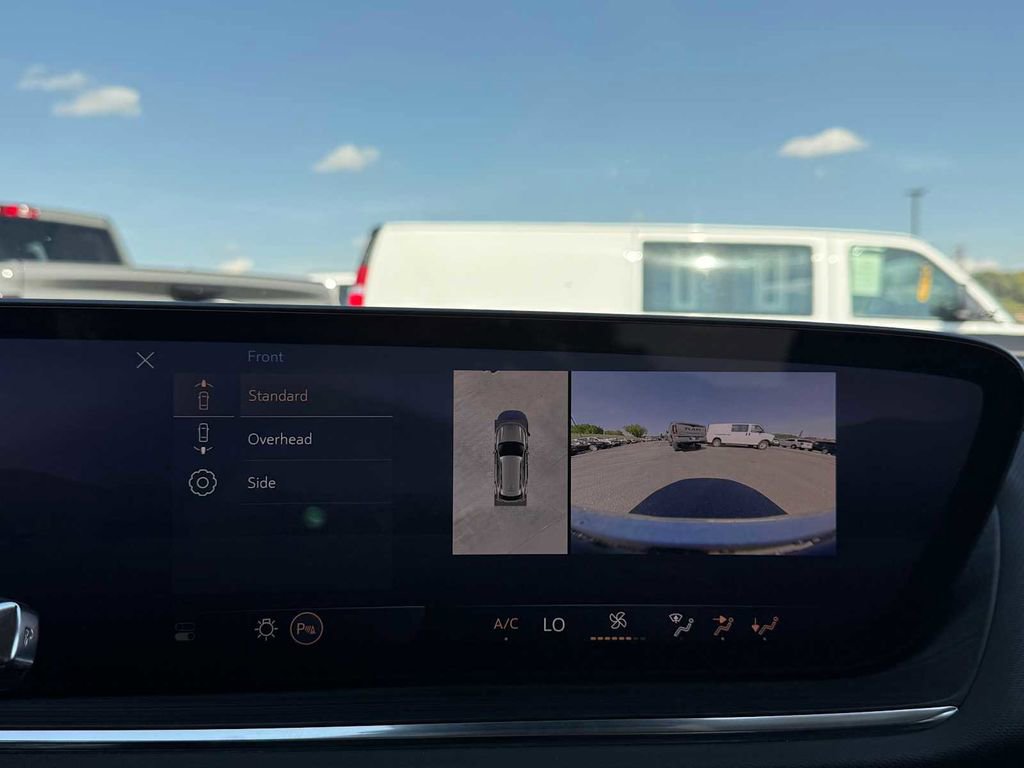 Used 2025 Buick Envision Preferred image 32