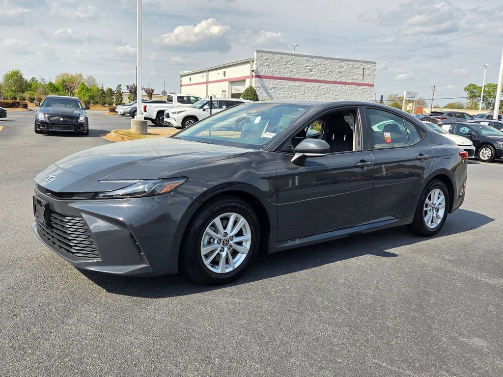 Certified 2025 Toyota Camry LE FWD image 3