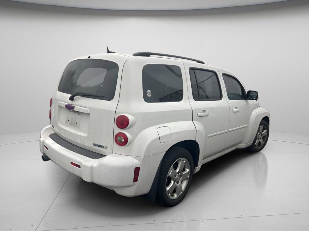 Used 2010 Chevrolet HHR LT image 3