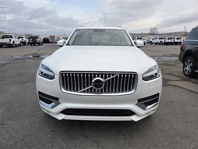 Used 2021 Volvo XC90 T6 Inscription w/ Advanced Package image 2