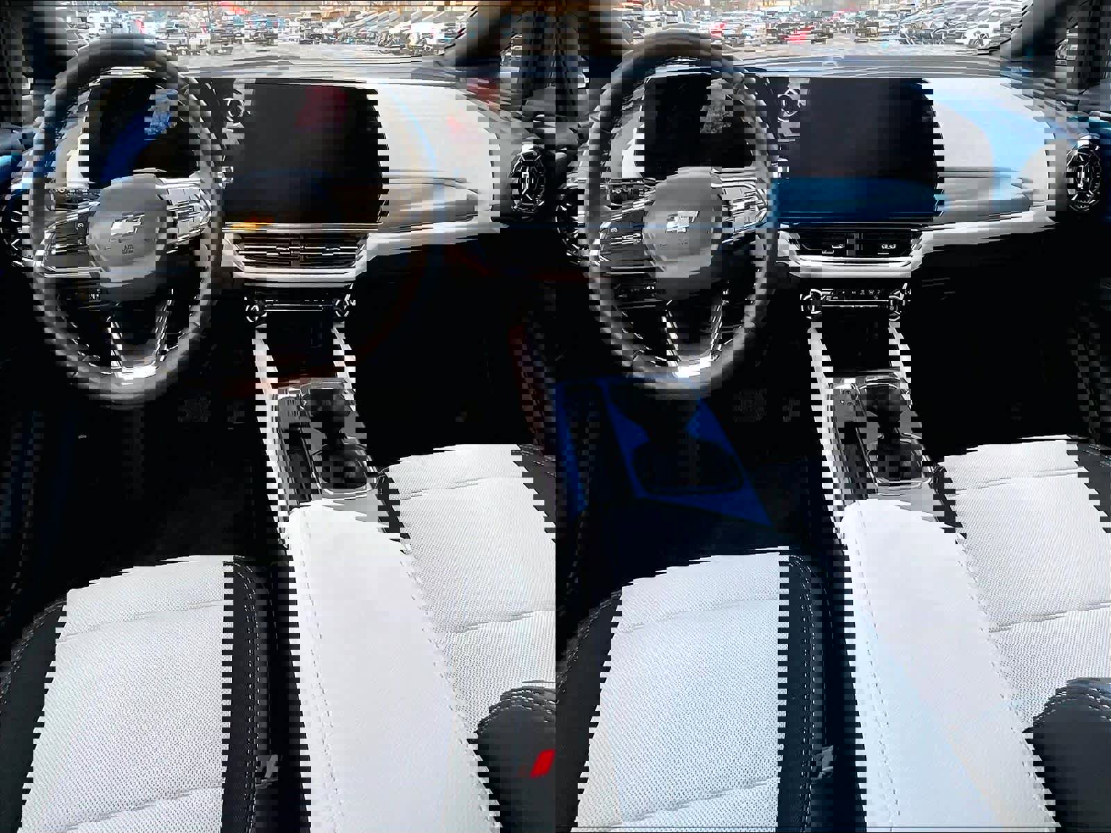 Used 2025 Chevrolet Equinox EV LT image 20