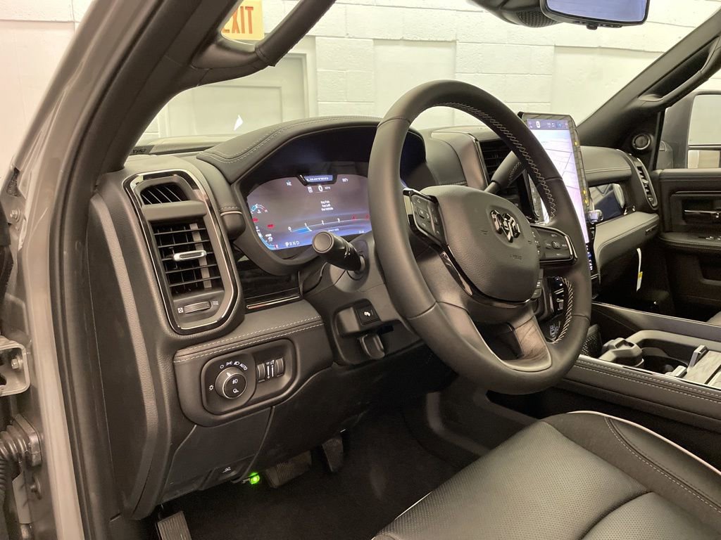 New 2026 RAM 2500 Limited AWD/4WD image 22