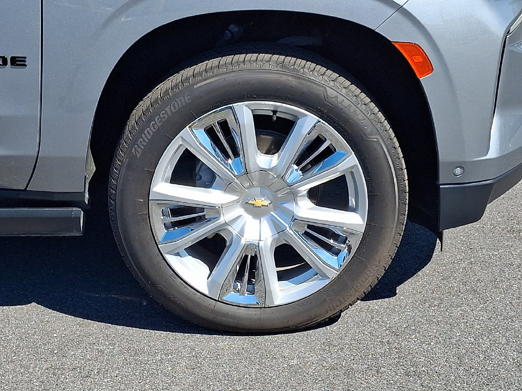 Used 2024 Chevrolet Tahoe High Country w/ Advanced Technology Package AWD/4WD image 9