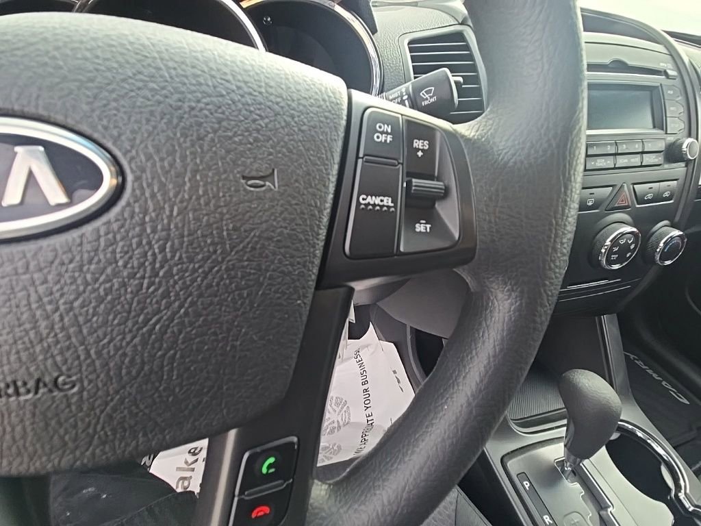 Used 2012 Kia Sorento LX image 16