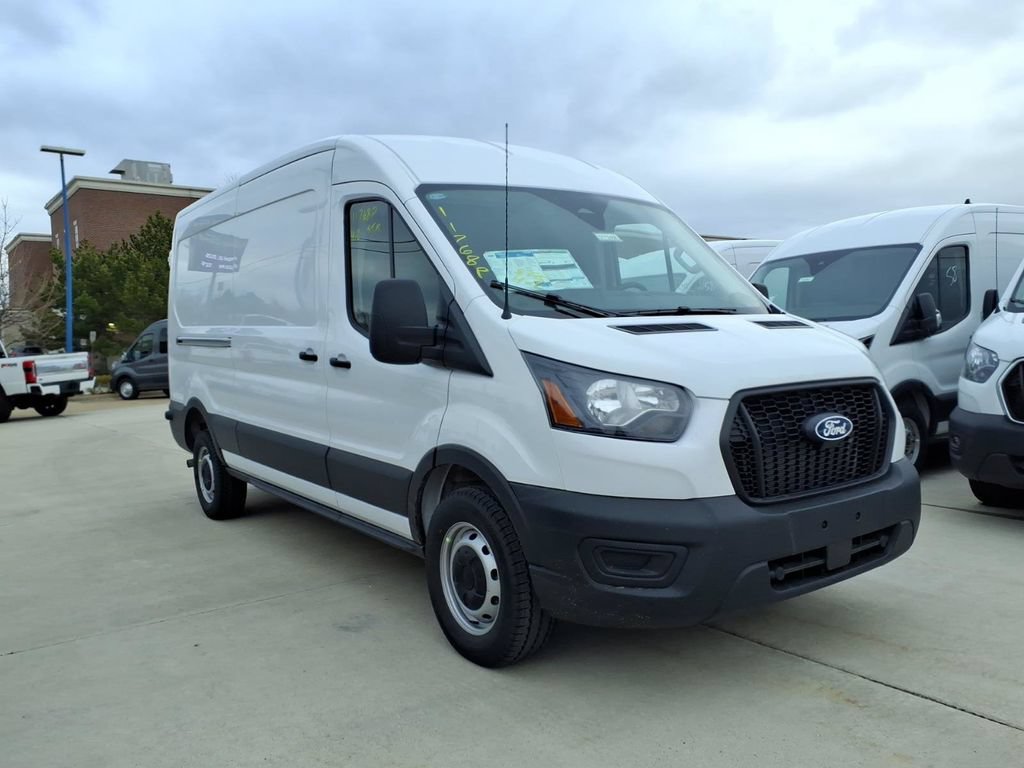 New 2026 Ford Transit 250 148 Medium Roof w/ Load Area Protection Package RWD image 3
