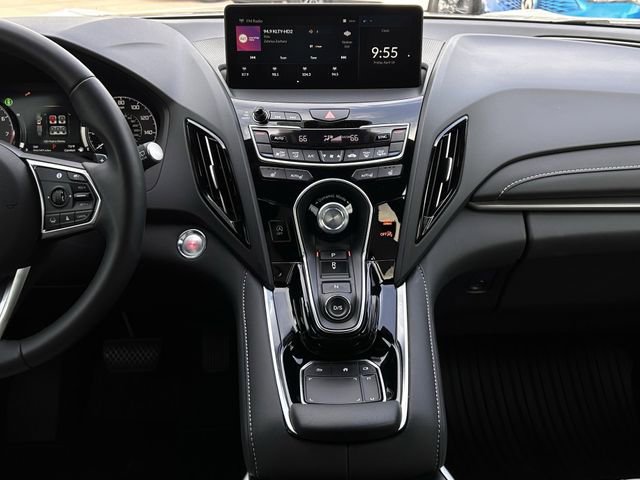 Used 2025 Acura RDX SH-AWD image 17