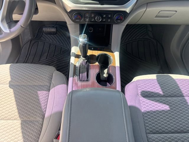 Used 2019 GMC Acadia SLE FWD image 15