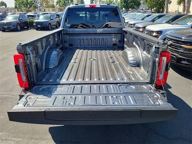New 2025 Ford F350 Platinum w/ Platinum Plus Package AWD/4WD image 23