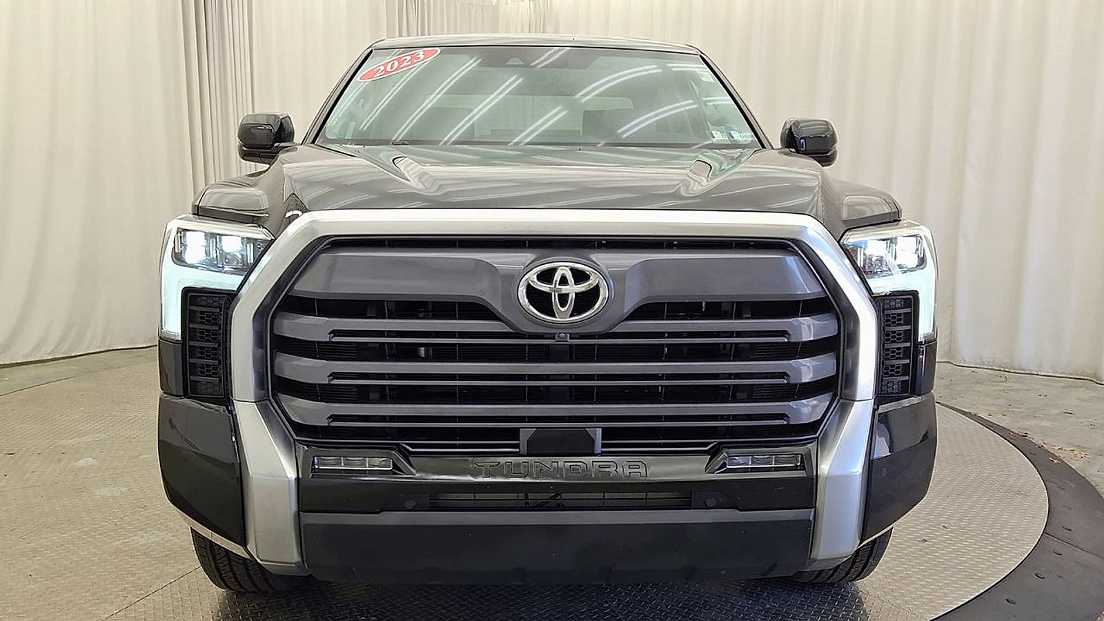 Used 2023 Toyota Tundra Limited AWD/4WD image 6