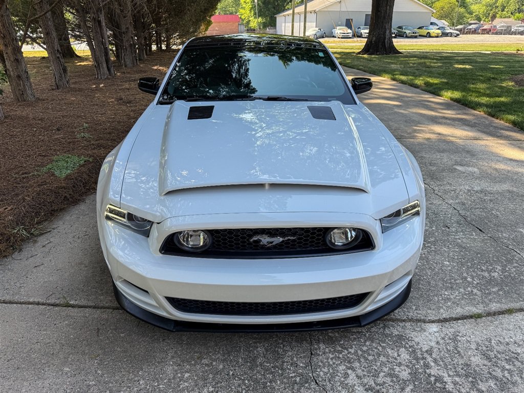 Used 2014 Ford Mustang GT Premium w/ GT Track Package RWD image 10