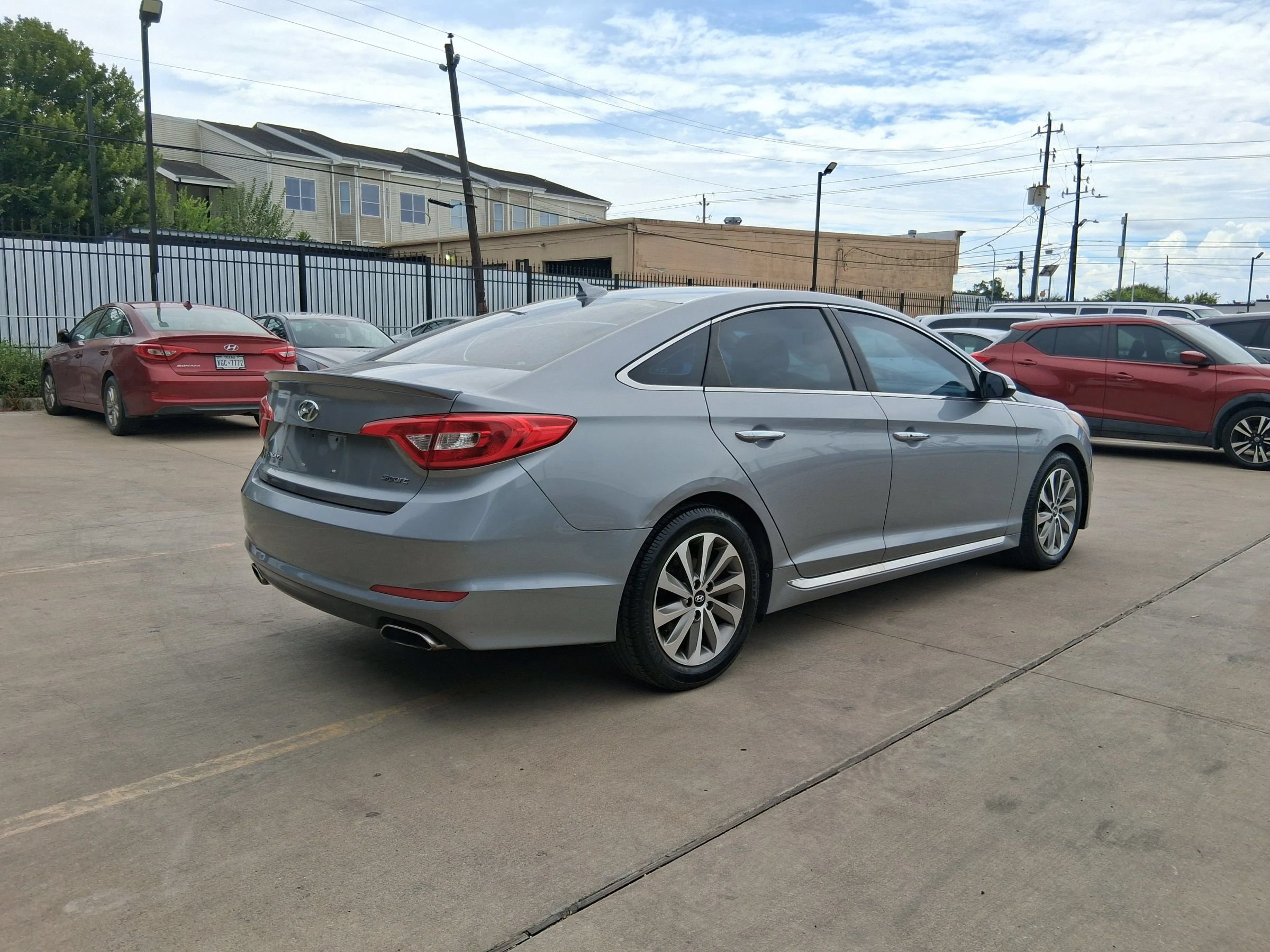 Used 2015 Hyundai Sonata Sport w/ Option Group 03 FWD image 10
