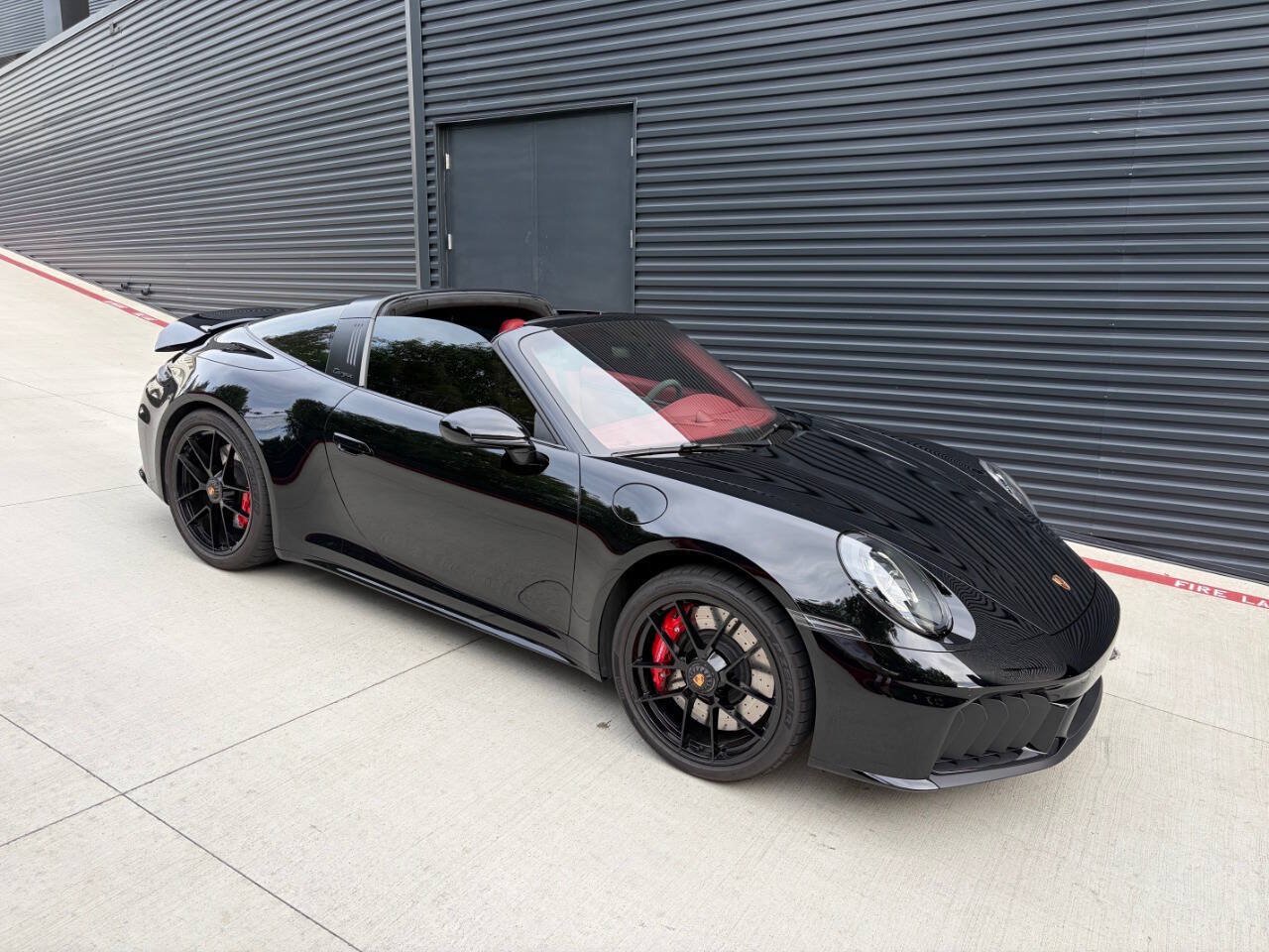 Used 2025 Porsche 911 Targa 4 GTS AWD/4WD image 1