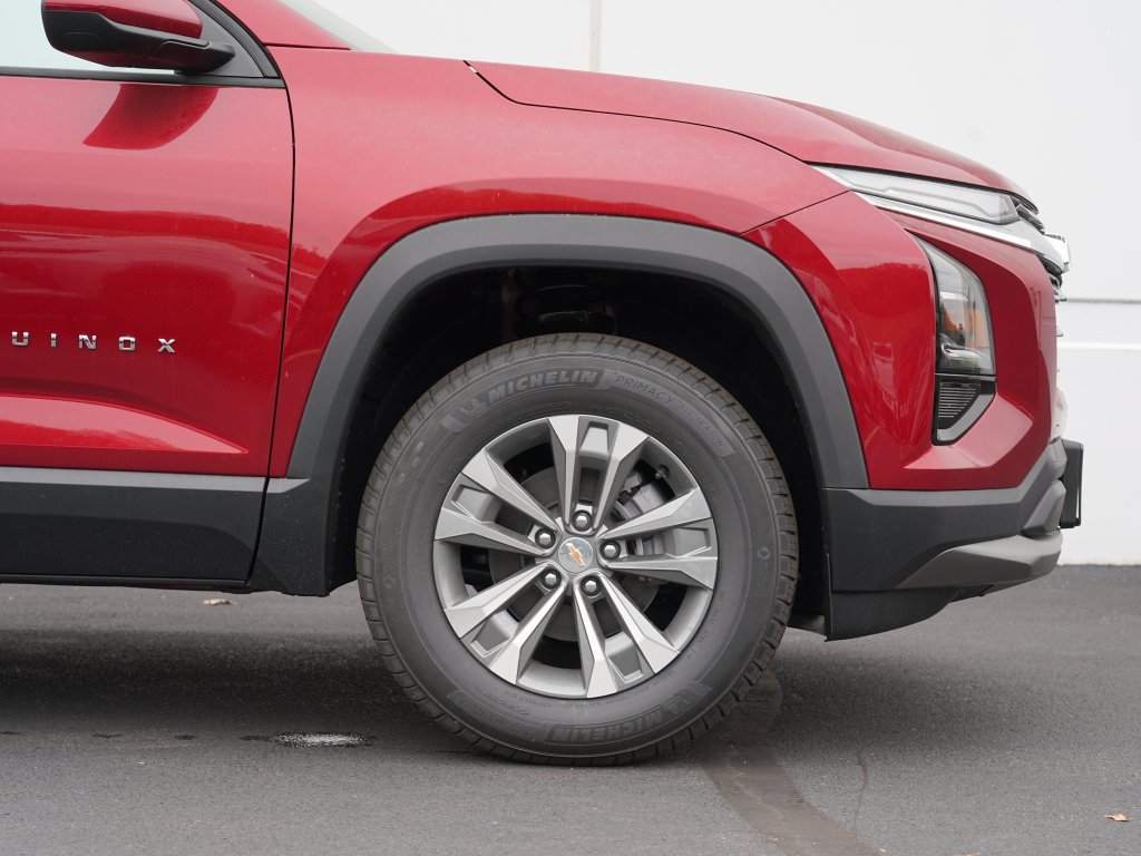 New 2027 Chevrolet Equinox LT AWD/4WD image 8