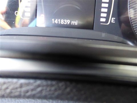 Used 2019 Jeep Cherokee Latitude Plus w/ Comfort/Convenience Group image 13