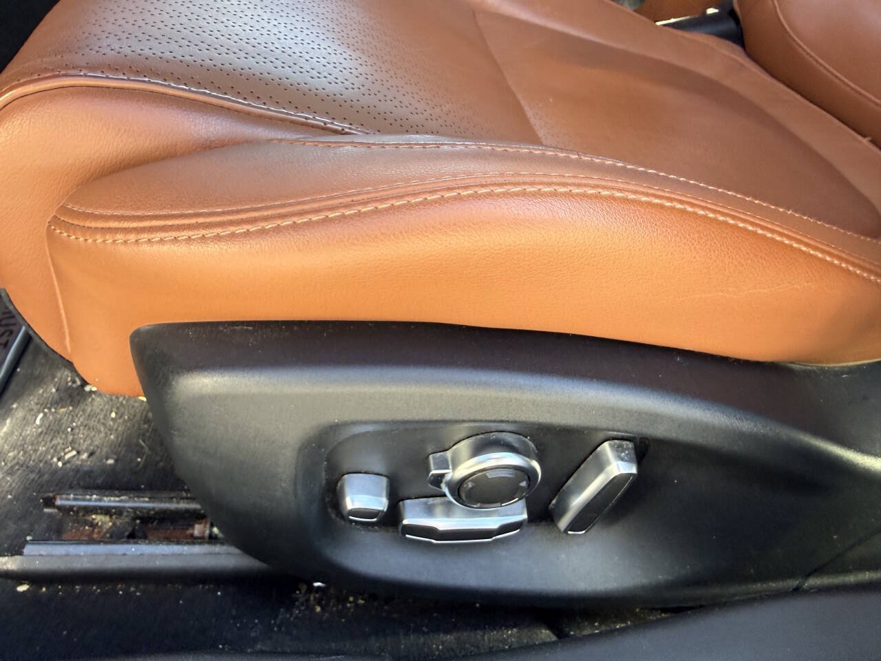 Used 2018 Jaguar XE Portfolio AWD/4WD image 12