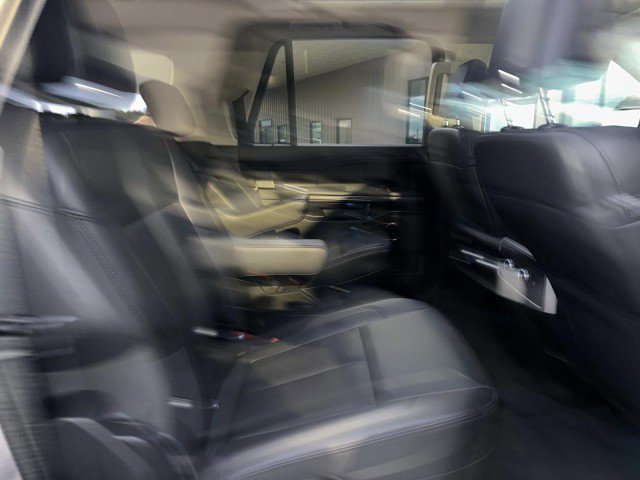 Used 2024 Ford Expedition Max XLT image 15