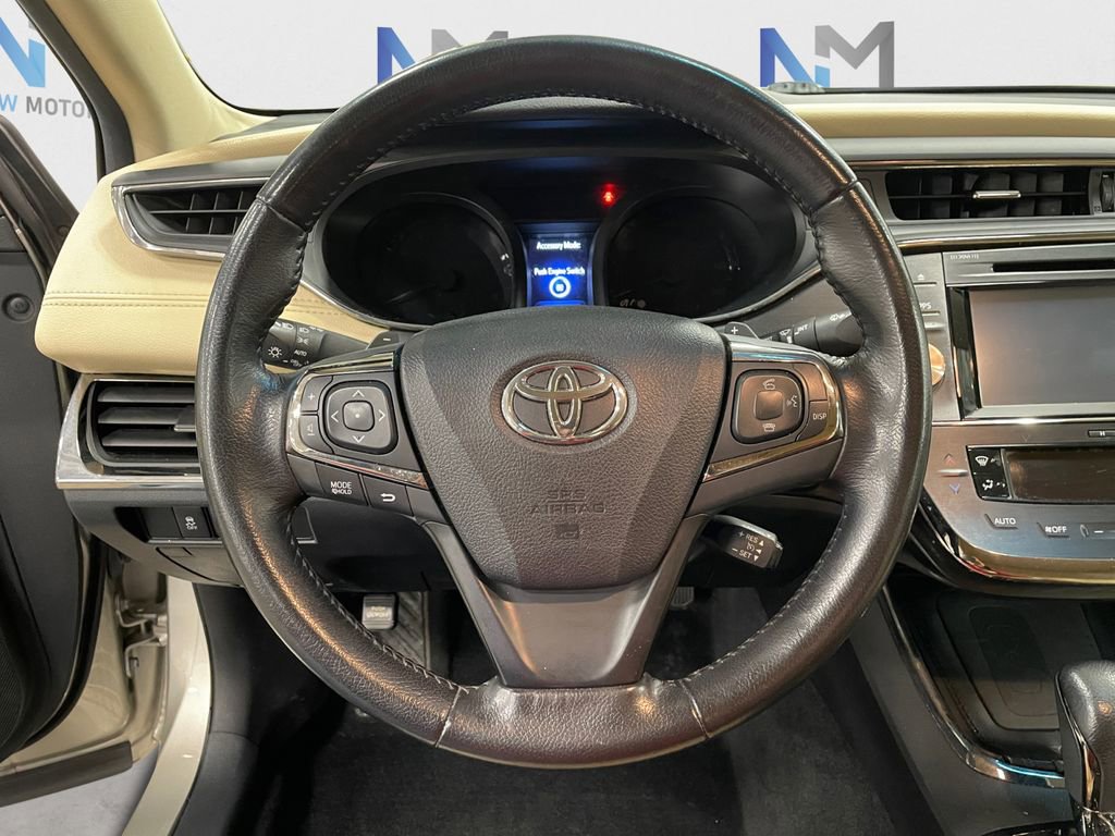 Used 2016 Toyota Avalon XLE Premium FWD image 12