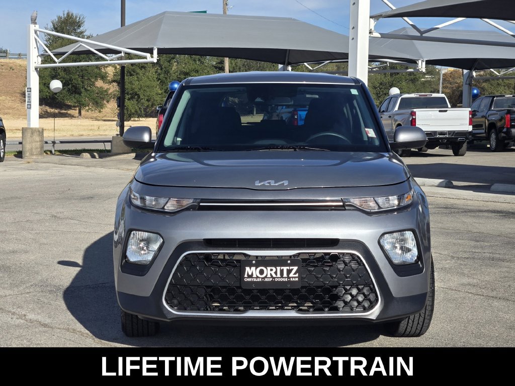 Certified 2022 Kia Soul LX w/ Technology Package FWD image 2