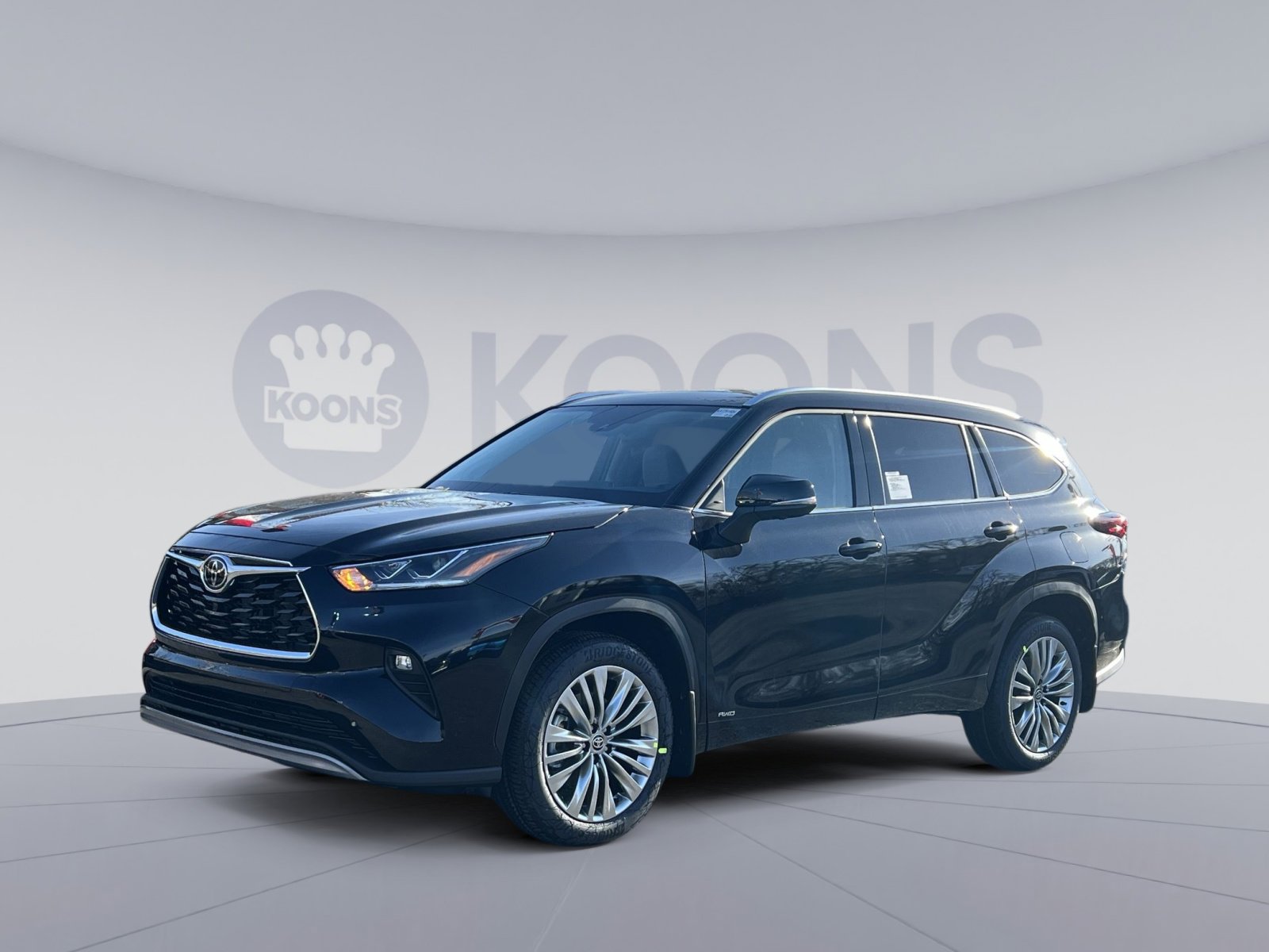 New 2026 Toyota Highlander Platinum