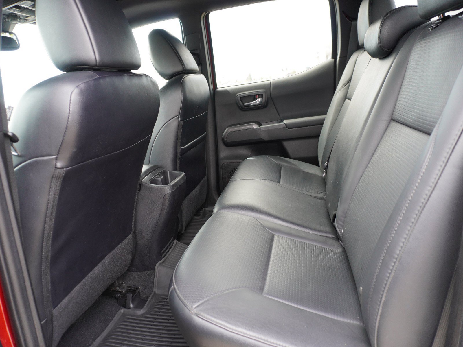 Used 2021 Toyota Tacoma TRD Off-Road w/ TRD Premium Off Road Package AWD/4WD image 14