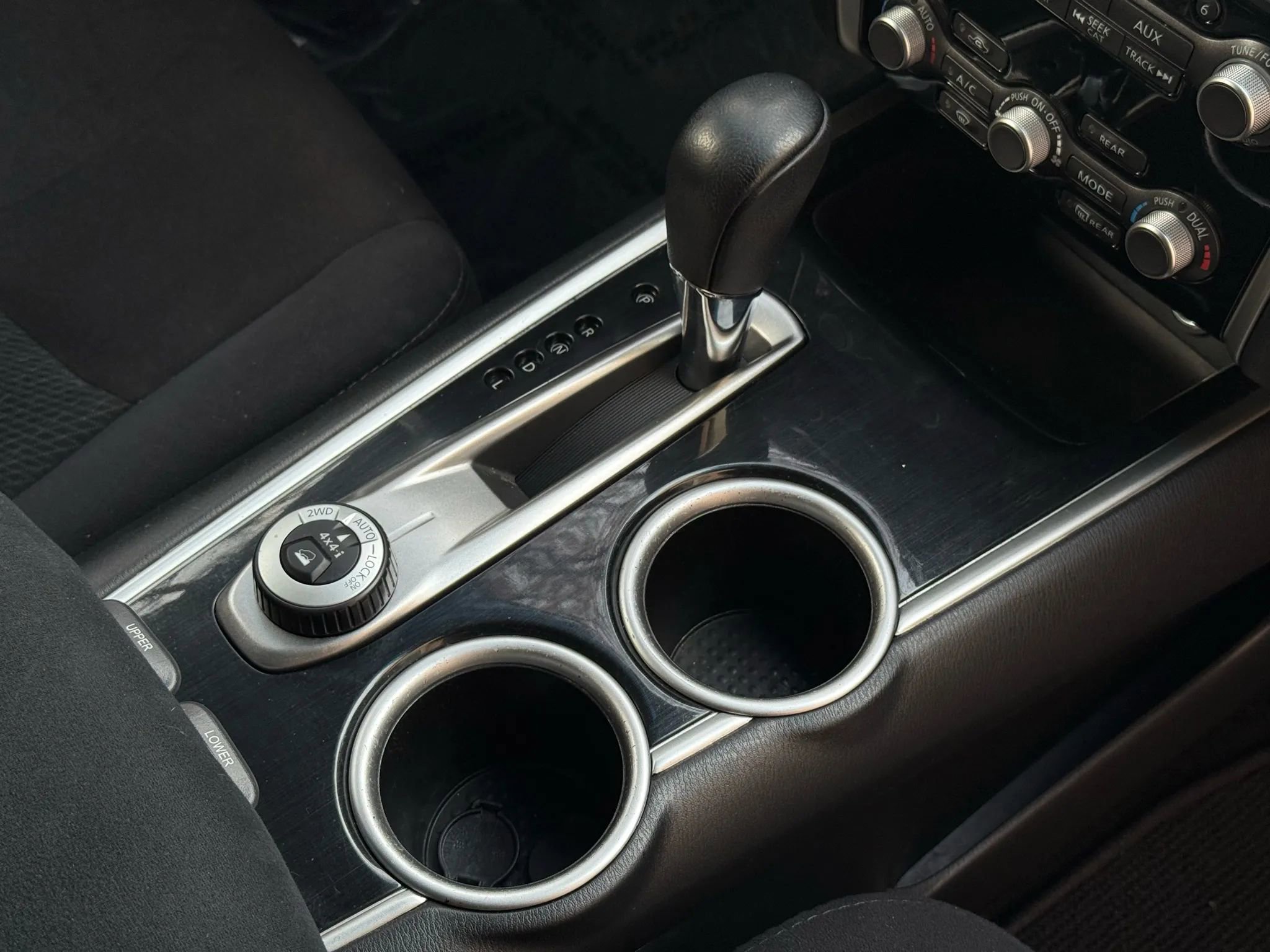 Used 2016 Nissan Pathfinder SV image 37