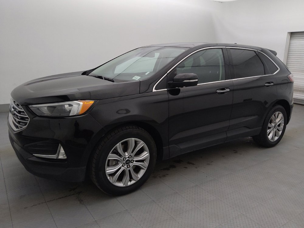 Used 2024 Ford Edge Titanium image 2