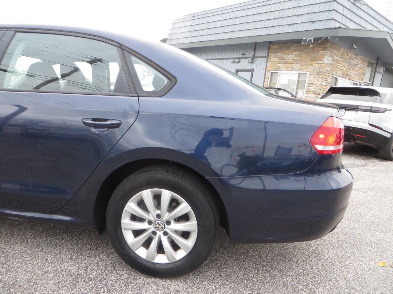 Used 2015 Volkswagen Passat 1.8T Wolfsburg Edition image 27