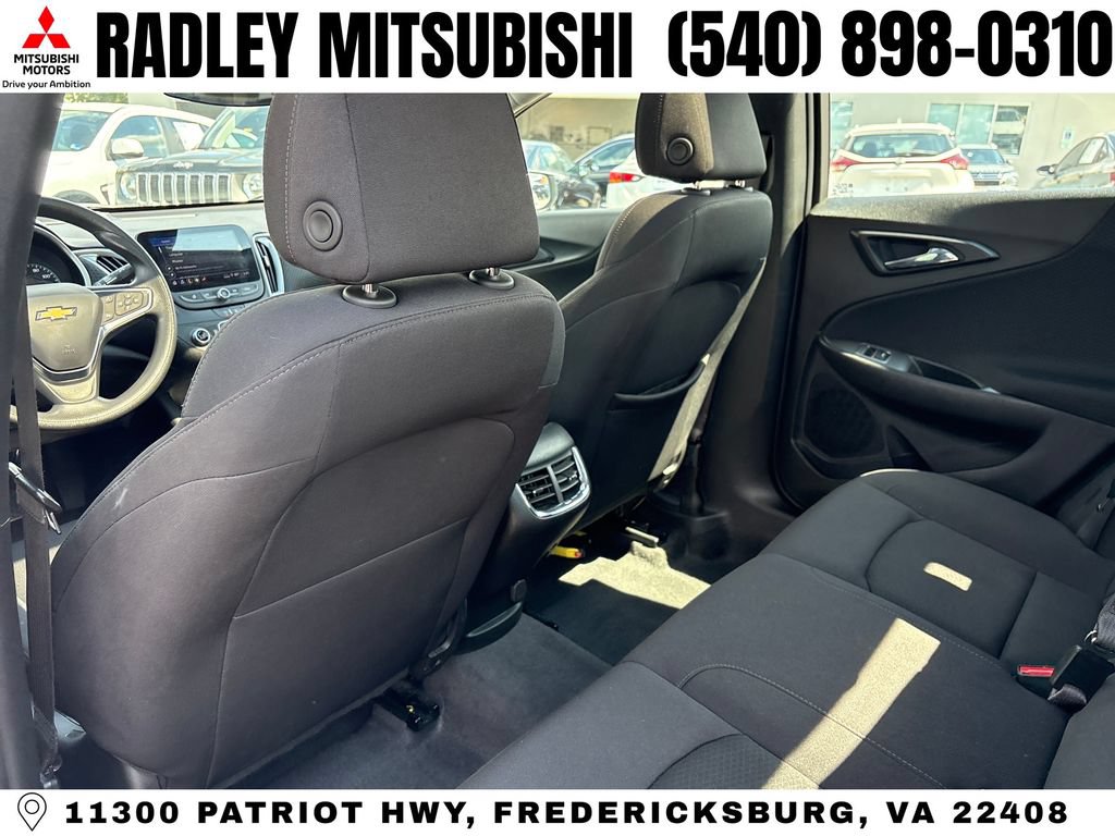 Used 2024 Chevrolet Malibu LT FWD image 12