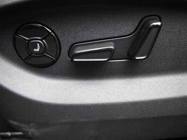 New 2026 Volkswagen Tiguan SEL R-Line image 33