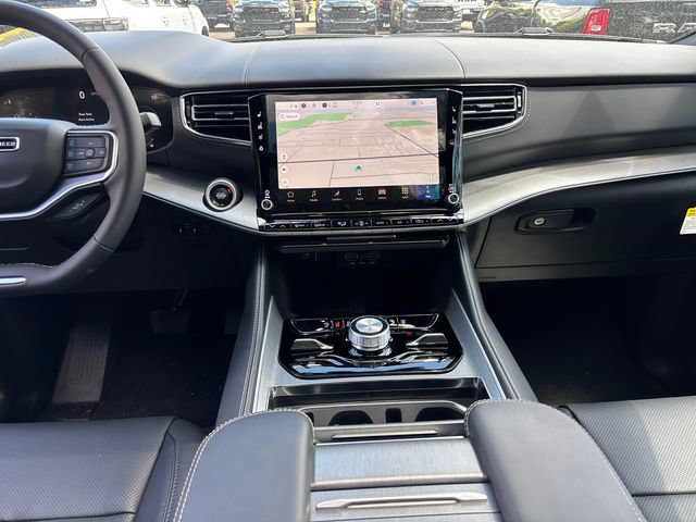 New 2026 Jeep Grand Wagoneer Limited AWD/4WD image 11