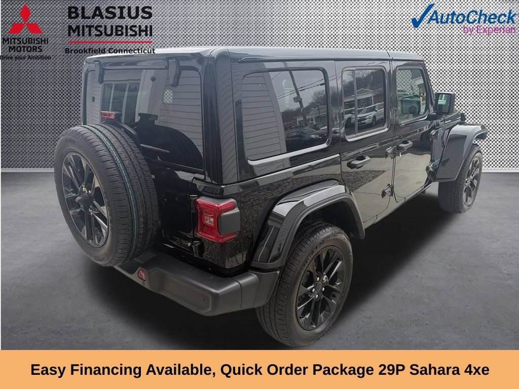 Used 2025 Jeep Wrangler Unlimited Sahara w/ Safety Group AWD/4WD image 10