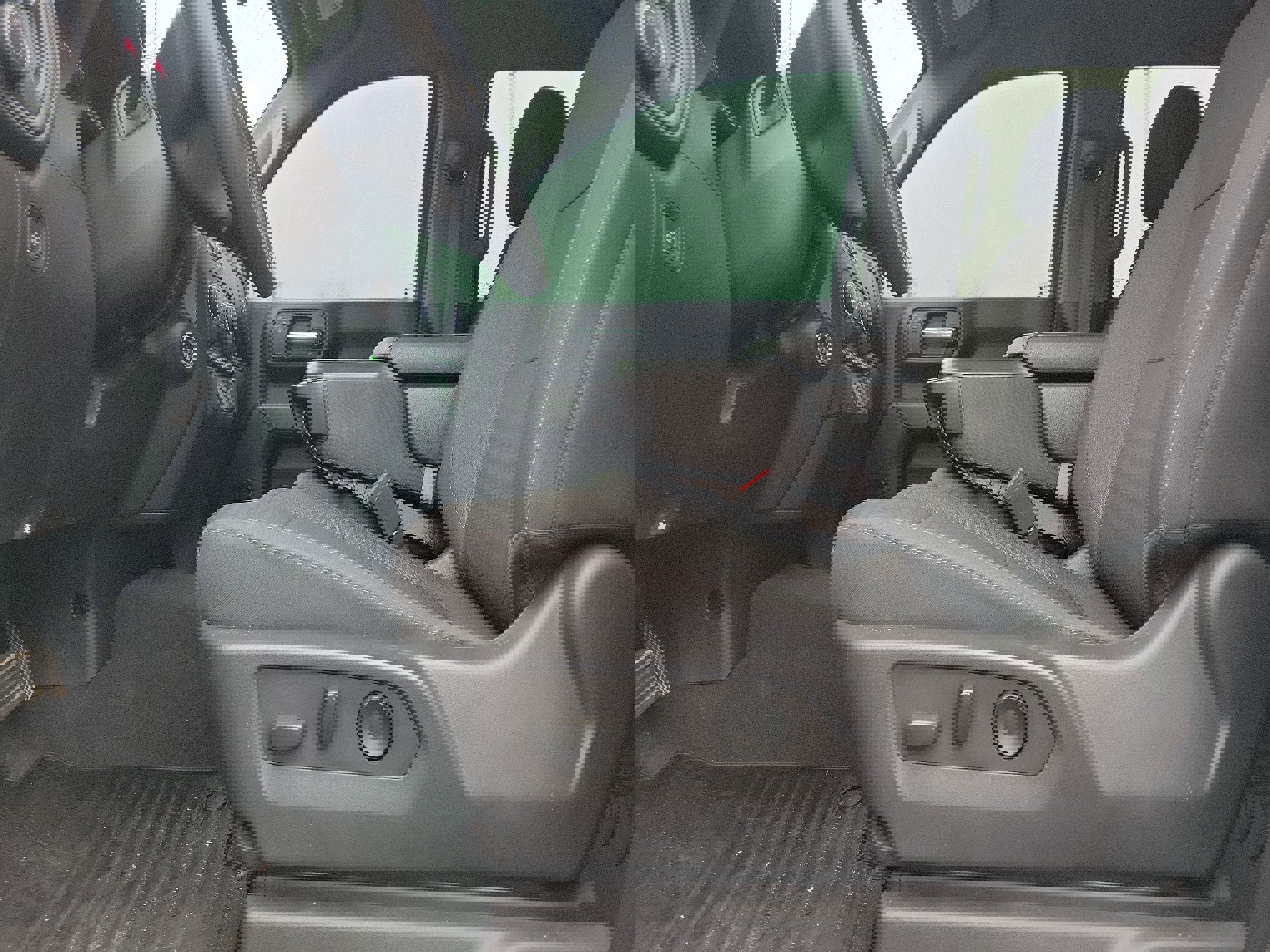 Used 2022 Chevrolet Silverado 1500 Custom image 16