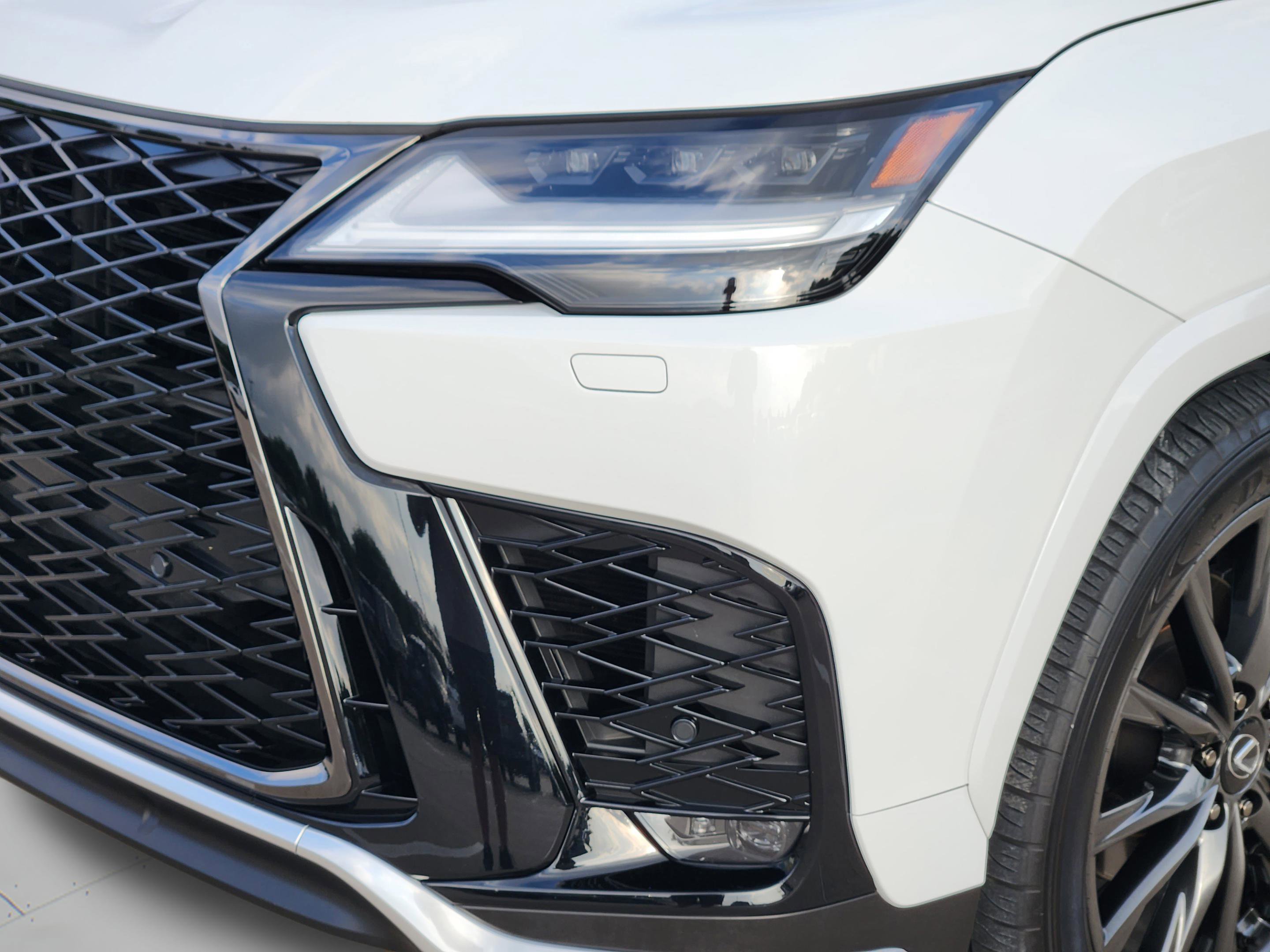 Used 2024 Lexus LX 600 F Sport AWD/4WD image 34